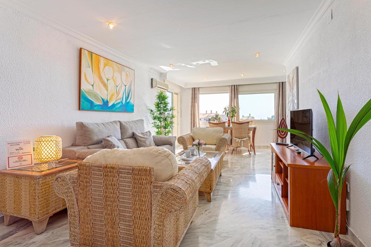 Beach And Pool Holidays At The Grand Coloso Benalmádena Esterno foto